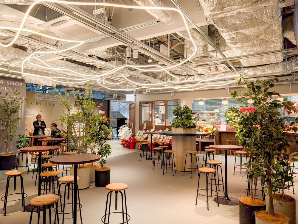 ランチもディナーも楽しめるRYUBO FOOD HALL(リウボウフードホール)がデパートリウボウ2Fにオープン!